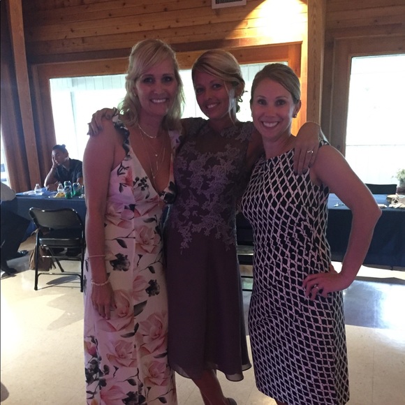 Meet your Posher, Bridget - Picture 5 of 16